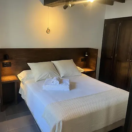 La Antigua Fonda Relator Apartment Hervas Exterior photo